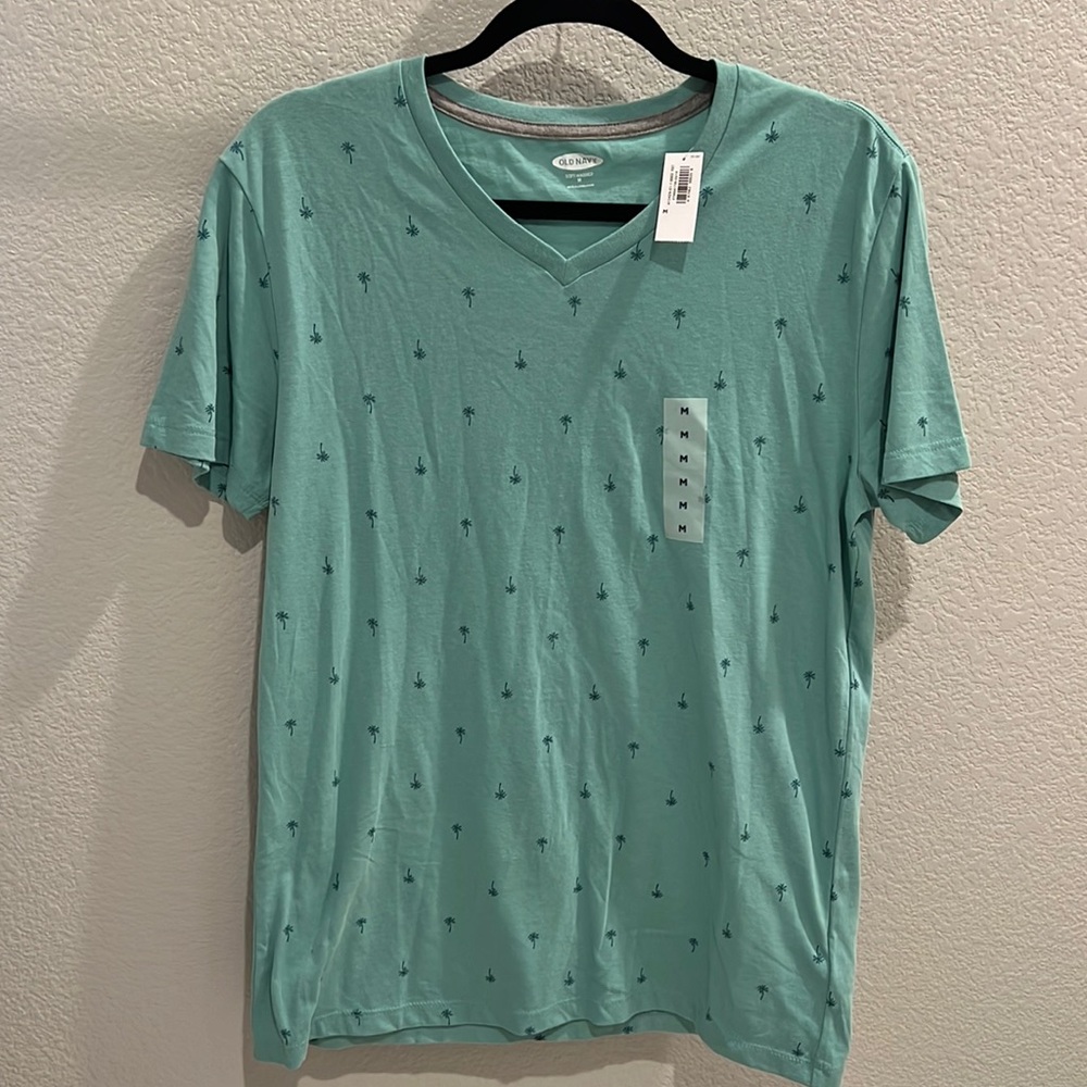 NWT Men’s T-shirt Size M